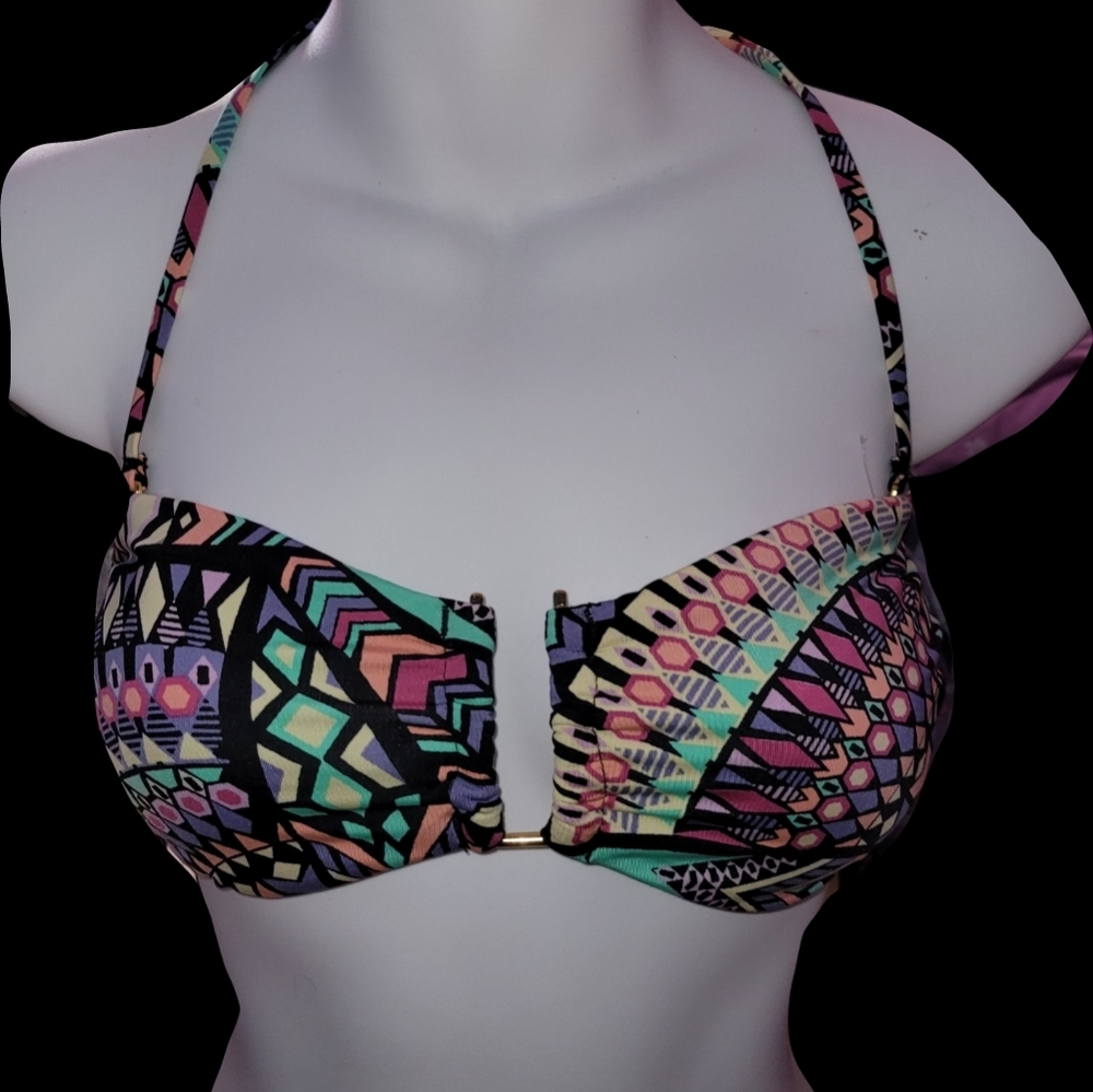 Swimwear top